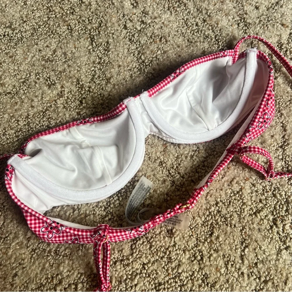 Frankie’s Bikinis for PINK Buttercup Bikini Top Ladybug Lane Red Gingham Sz S